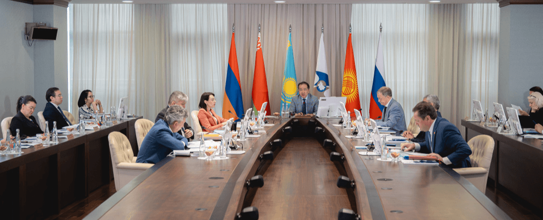 Совет ЕЭК утвердил меры для развития промышленности и торговли